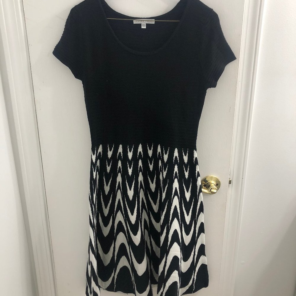 Sandra Darren Black and White Sweater Dress